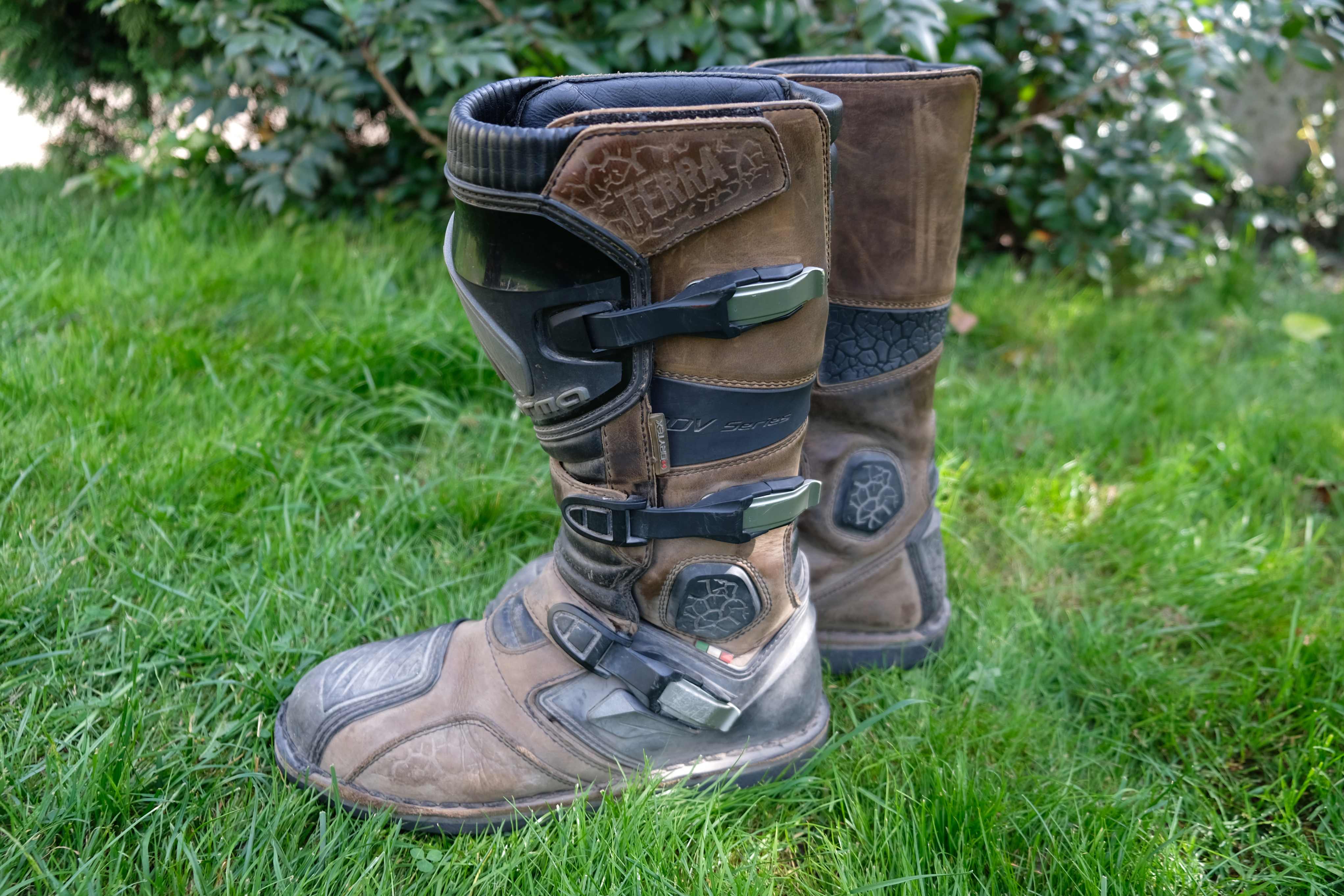 Forma hotsell motorcycle boots